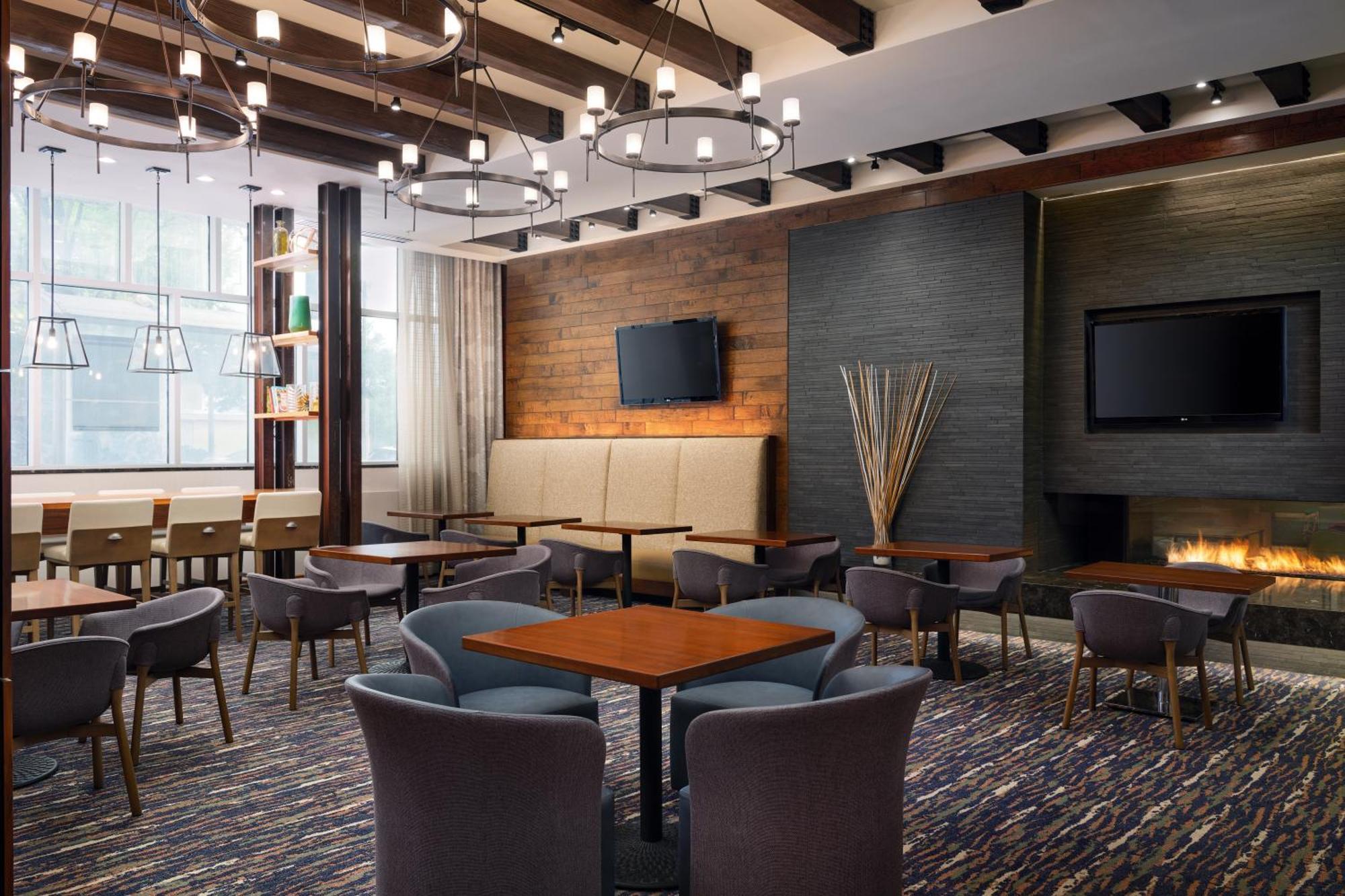 Homewood Suites Atlanta Midtown Экстерьер фото